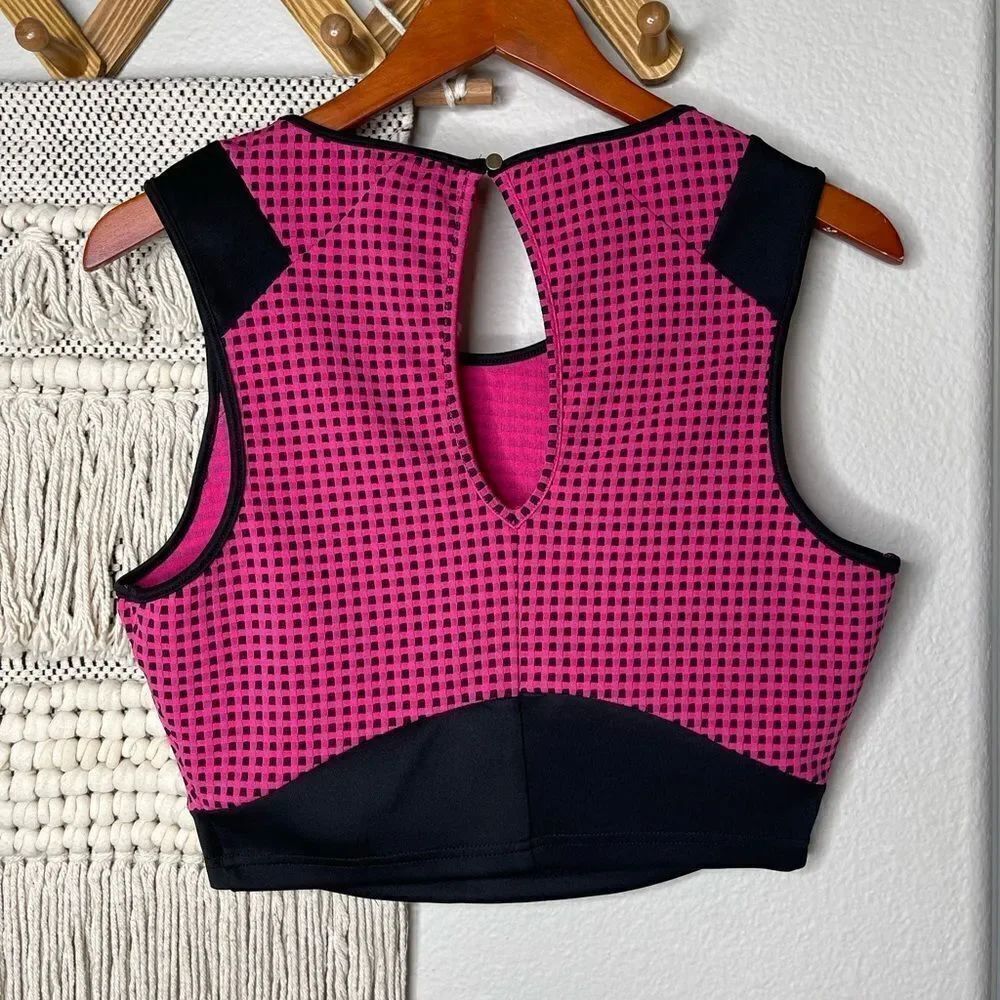 2B Bebe Pink Mesh Crop Top - Picture 3 of 6